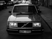 Volvo 240  (pixabay.com)